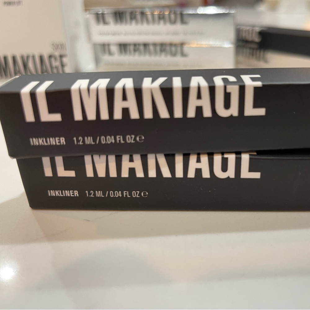 IL Makiage ink liner